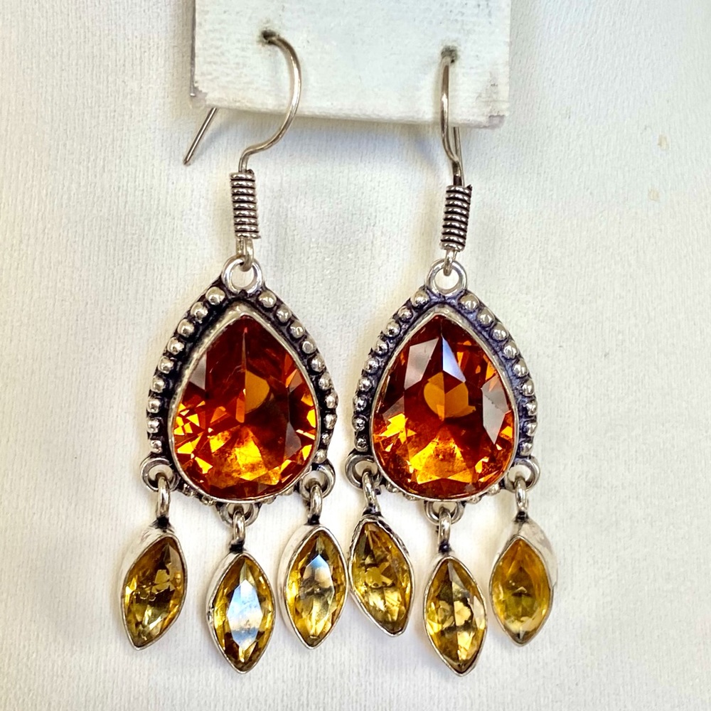 💥 Dangling 2 tone Citrine earring 💥